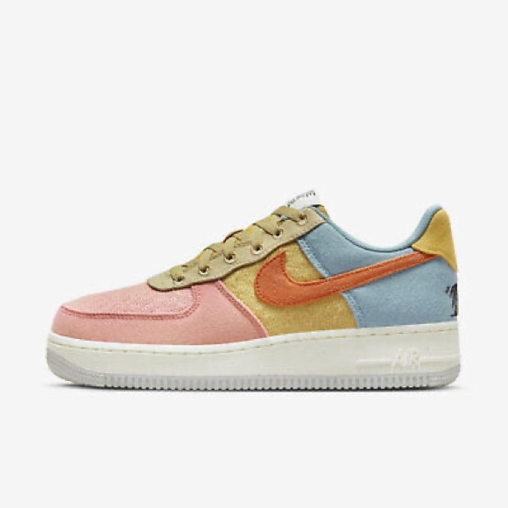 Nike Kids Air Force 1 Sun Club Sanded Gold Sneakers Shoes Tennis Shoes - Picture 2 of 7